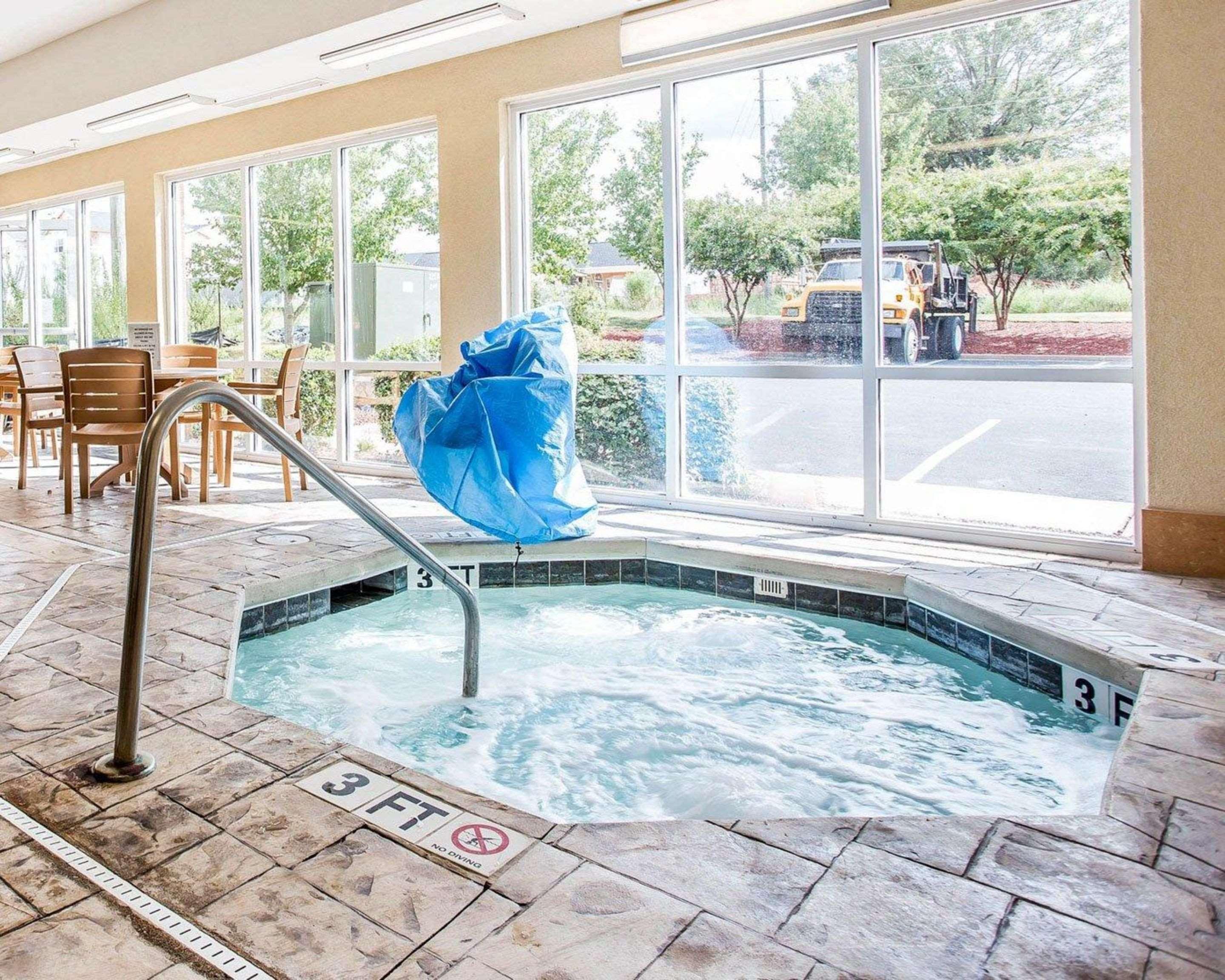 Comfort Suites Rock Hill Manchester Meadows Area Екстериор снимка